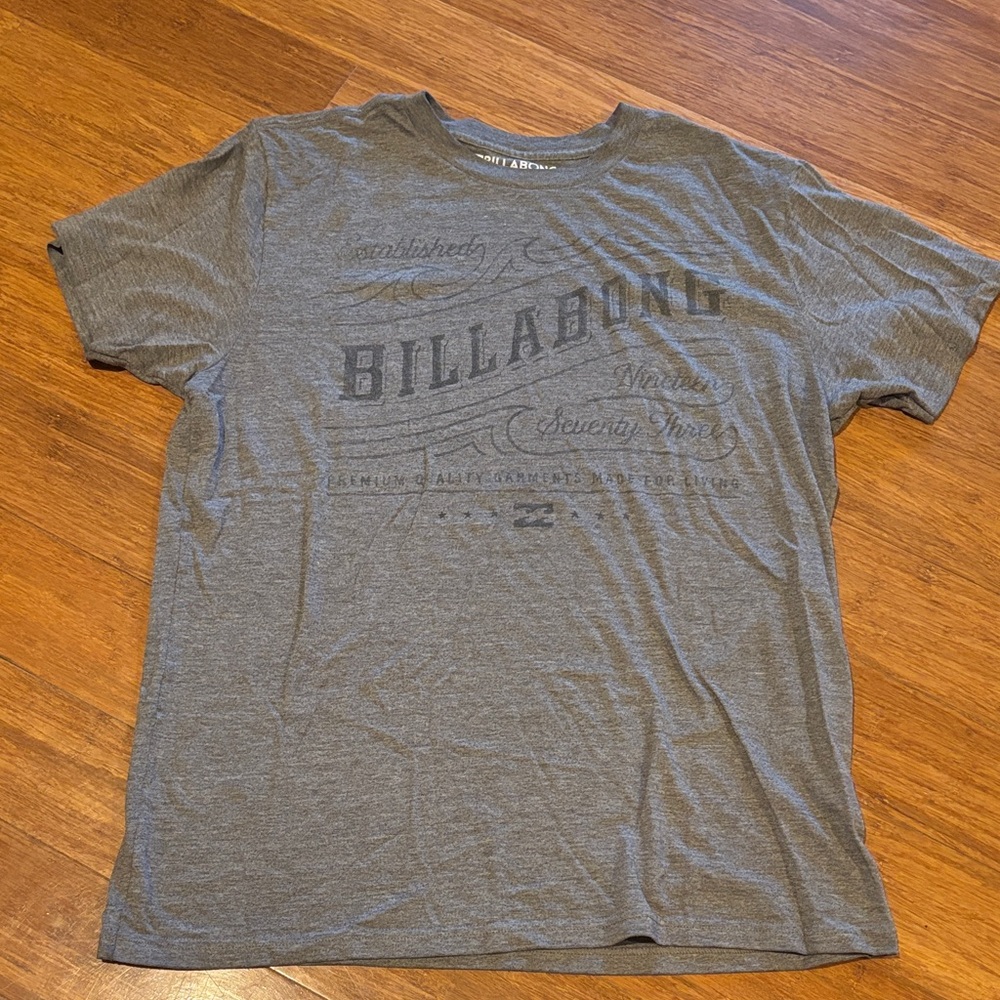 Billabong Charcoal Short Sleeve Tee Size Large